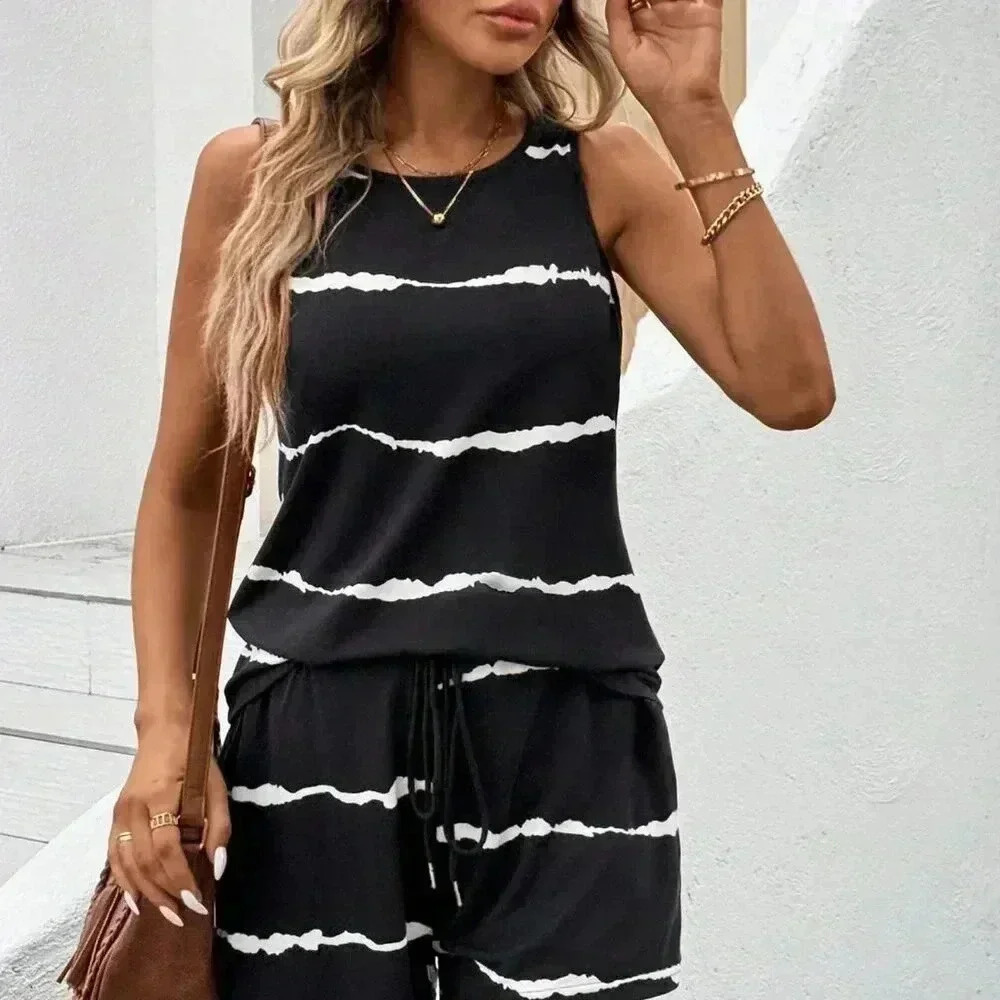 Black and White Casual Women's Printed Sleeveless Top And Shorts Set - Picture 5 of 5